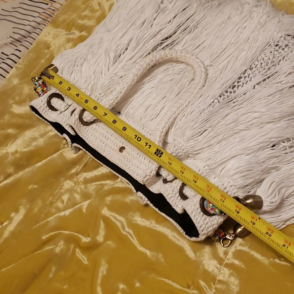 Elliott Mann unique fringe bag in white - Picture 8 of 10